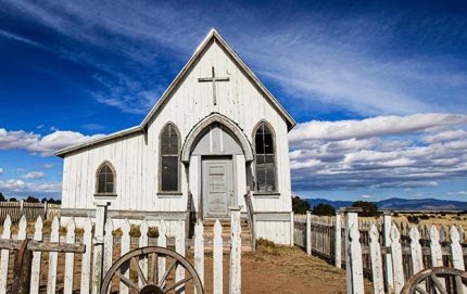 EavesMovieRanchChapel