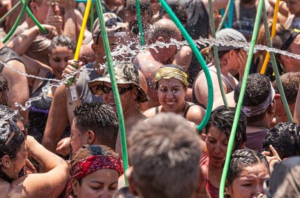 HosingoffMuddVolleyballTourney