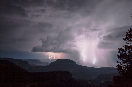 LightningStormStrikesGrandCanyon